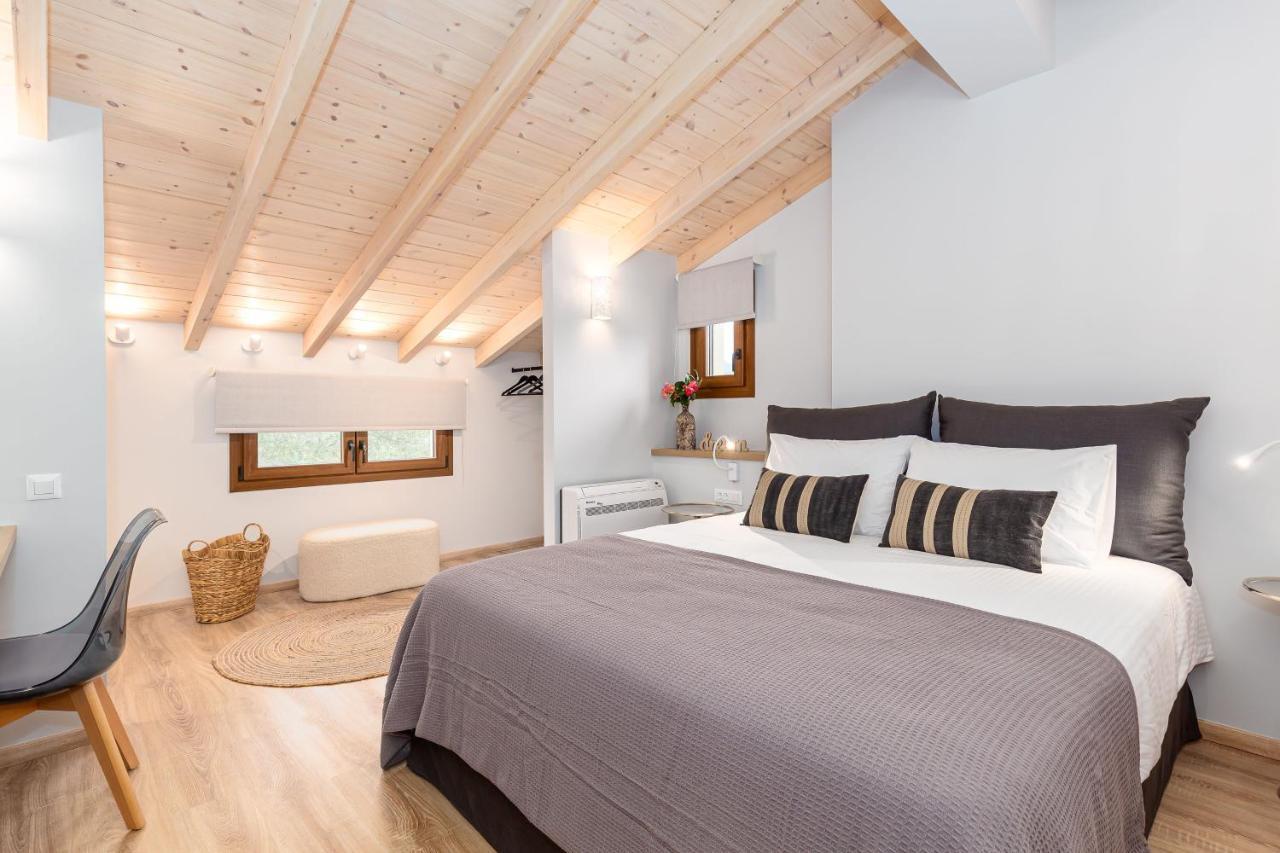 Lola's Luxury Apartment Liapades