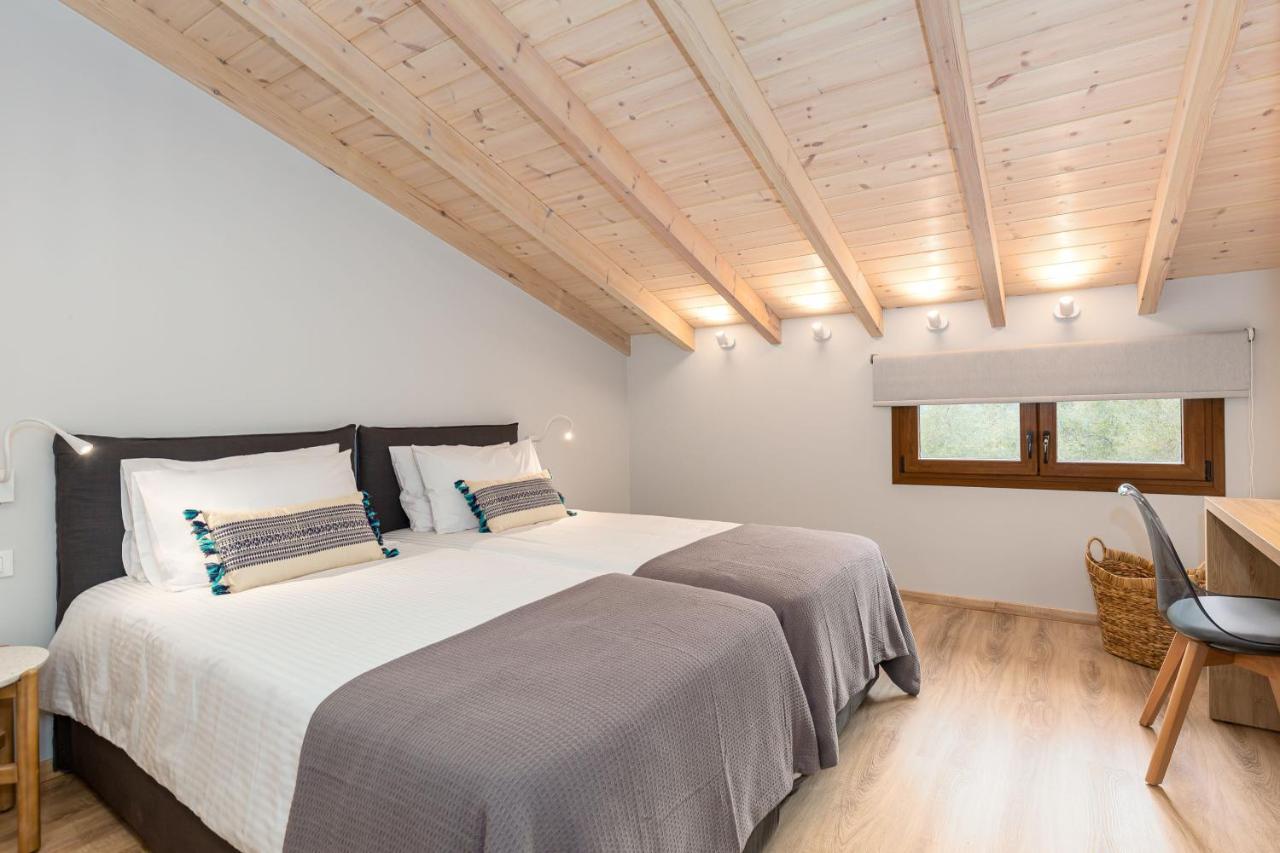Lola's Luxury Apartment Liapades